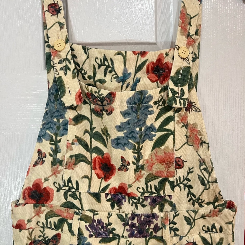 Cider Floral Jumpsuit with Multicolor Design - Picture 2 of 5